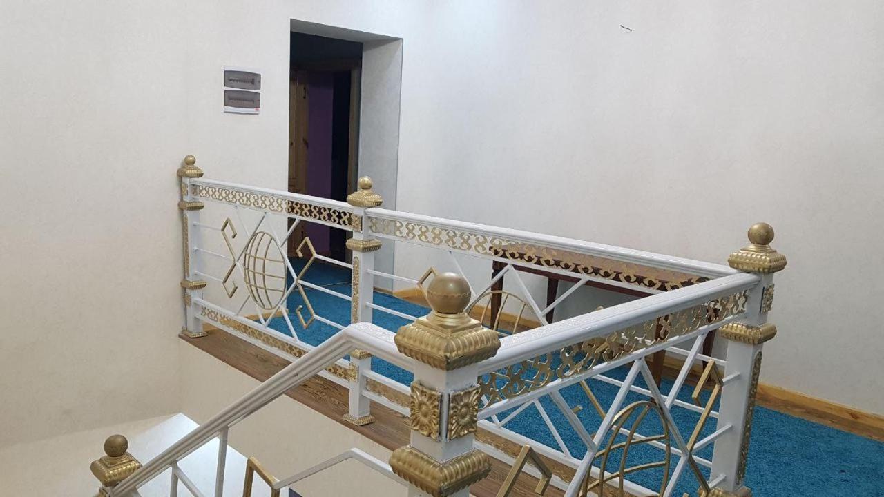 l'Hotel Tomaris Nukus Esterno foto