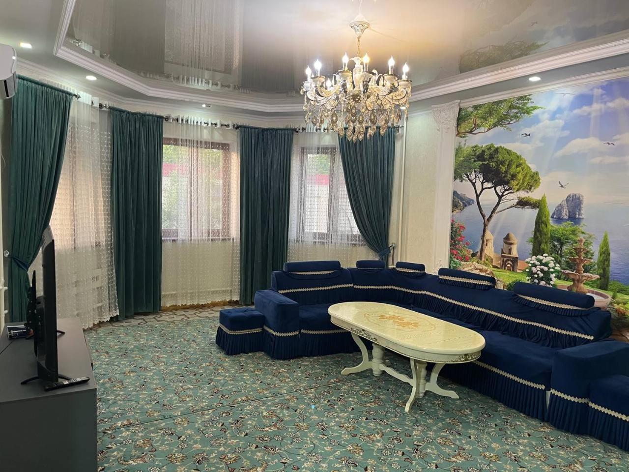 l'Hotel Tomaris Nukus Esterno foto
